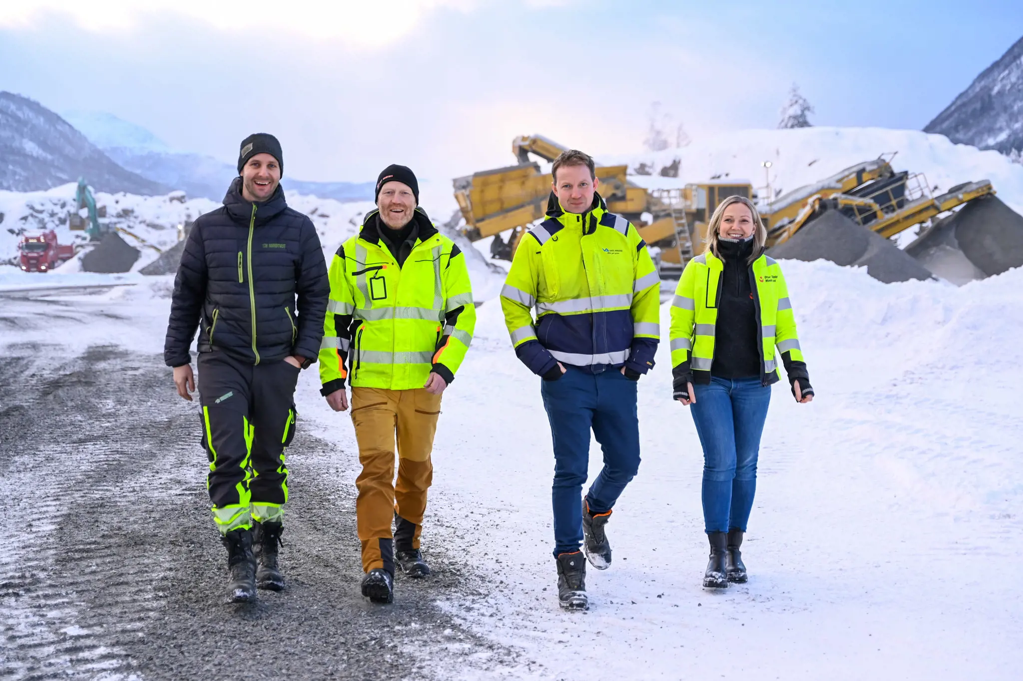 Kombinerer klasserom og yrkesliv